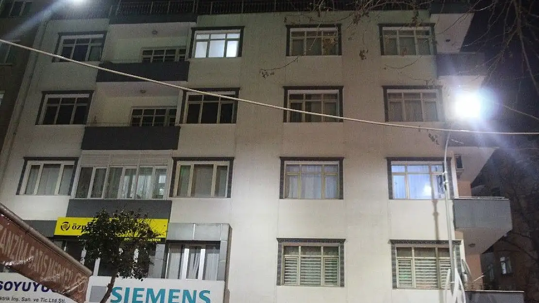 'Elazığ´da gazdan zehirlenen anne kız hastaneye kaldırıldı'