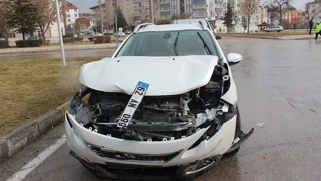 'Elazığ´da trafik kazası: 3 yaralı'