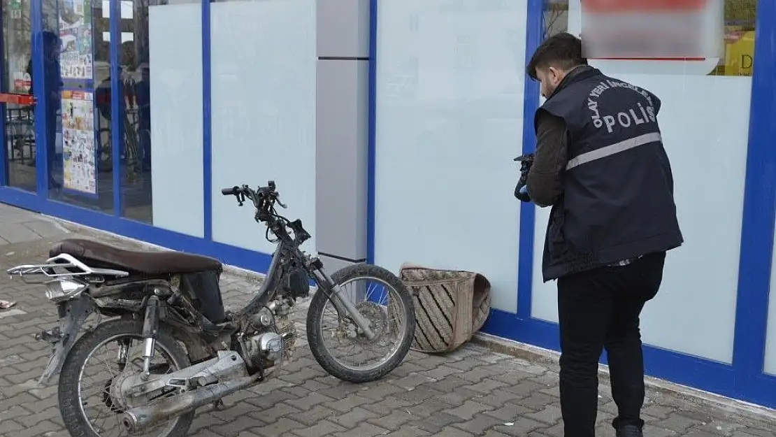 'Polisin aradığı çalıntı motosikleti vatandaşlar bulup ihbar etti'