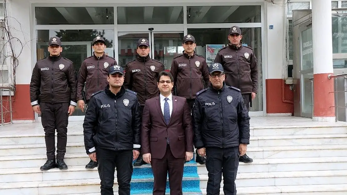 'Hekimhan´da 5 bekçi göreve başladı'