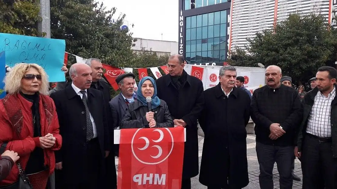 'MHP´li kadınlar uyuşturucu ile mücadeleye dikkat çekti'