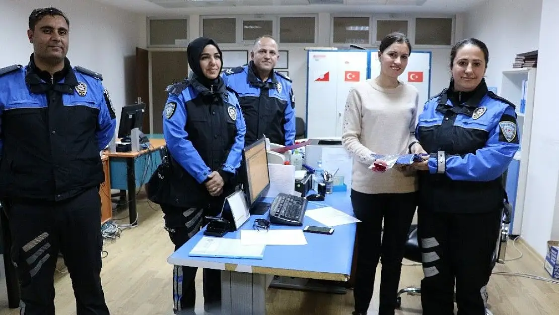 'Kadın polislere meslektaşlarından sürpriz'