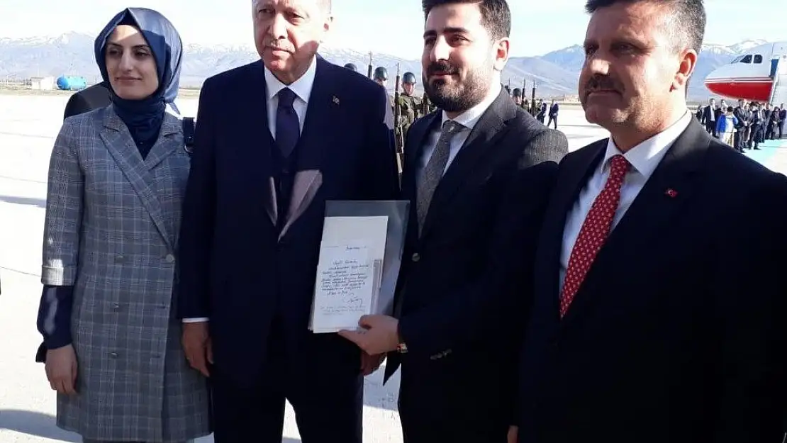 'Cumhurbaşkanı Erdoğan,20 yıl önceki mektup arkadaşıyla görüştü'