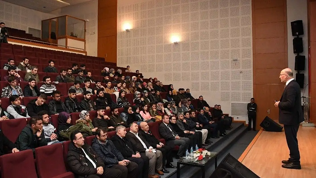 'Adıyaman Üniversitesinde enerji konusu konuşuldu'