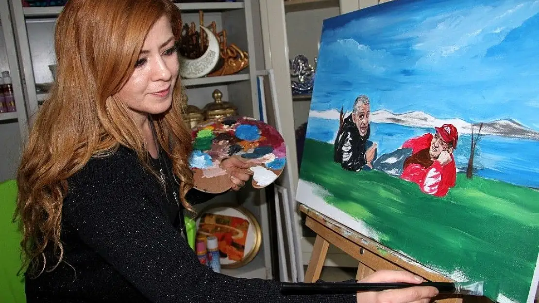 'Resimlerini çizerek ''gönüllerine'' dokunuyor'
