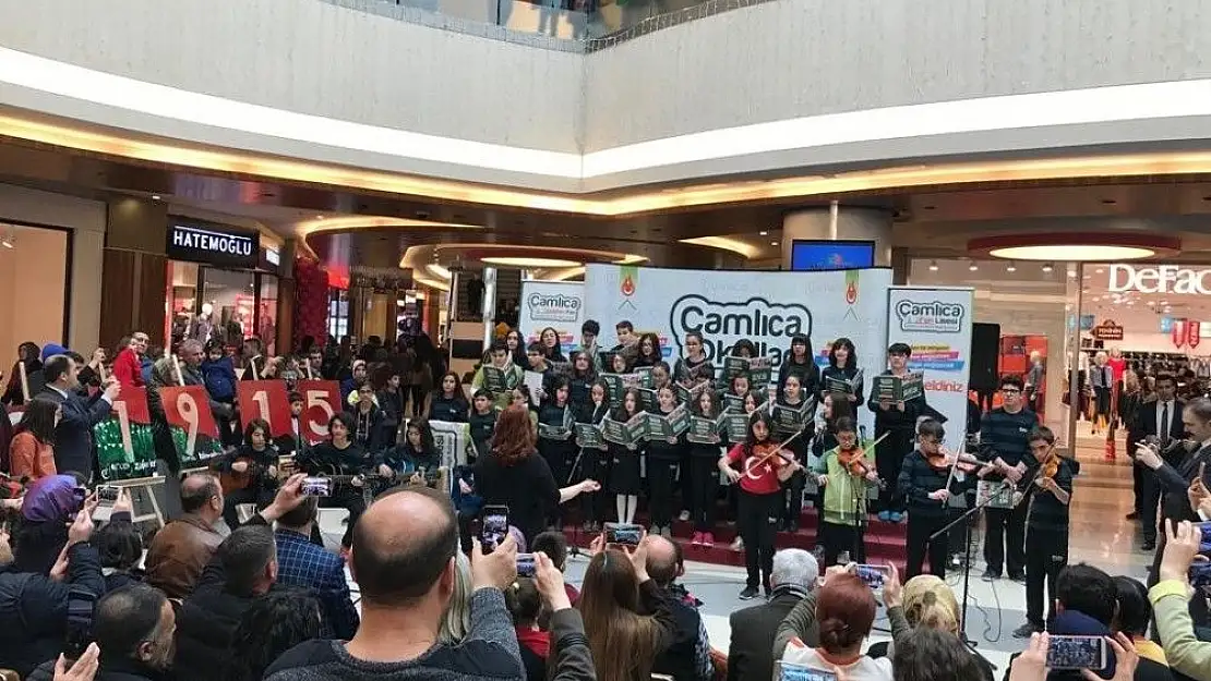 'Çamlıca Okullarından Çanakkale Oratoryosu'