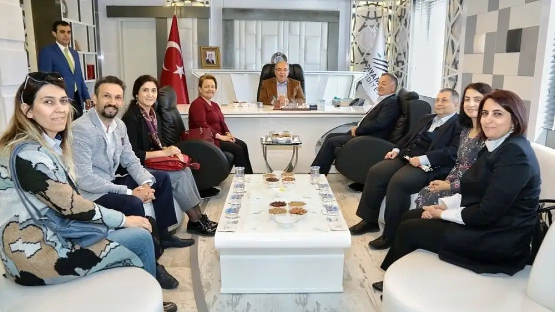 'Beyazay Derneği yönetimi Başkan Kutlu ile bir araya geldi'