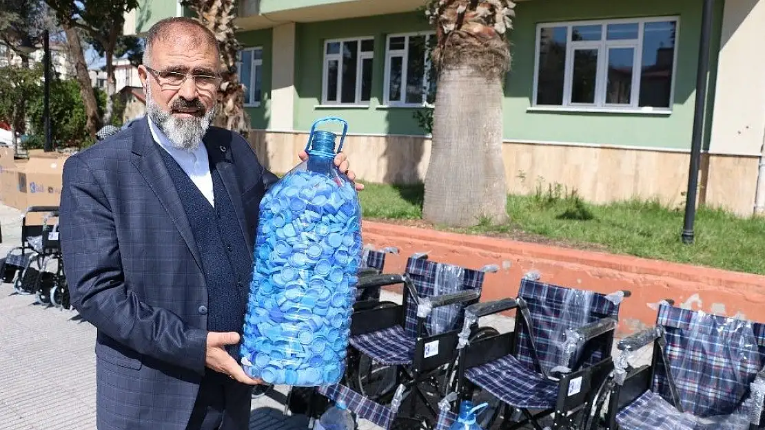 'Çocukların topladığı mavi kapaklar engellilere umut oldu'