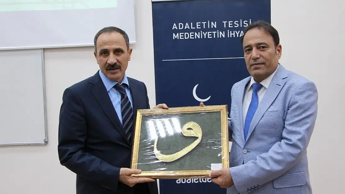 'FÜ´de ''İslam Düşünce Tarihinde Mantık'' söyleşisi'