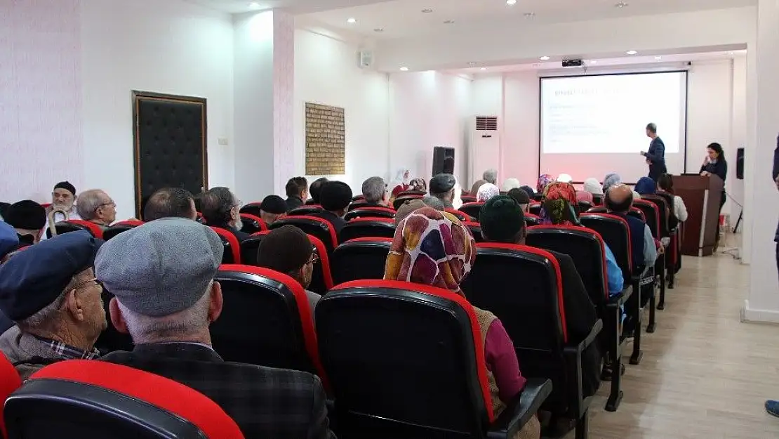 'Huzurevi sakinlerine, ''Yaşlı Sağlığı'' eğitimi'