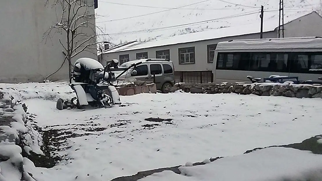 'Vatandaşlar sıcak hava beklerken karla karşılaştı'