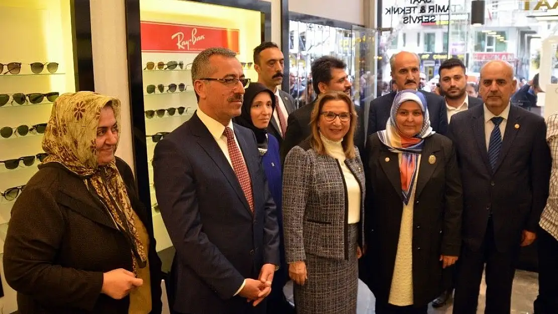 'Bakan Pekcan, Cumhur İttifakı´nın adayı için oy istedi'