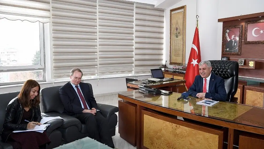 'Büyükelçi Berger´den Büyükşehir Belediyesine ziyaret'