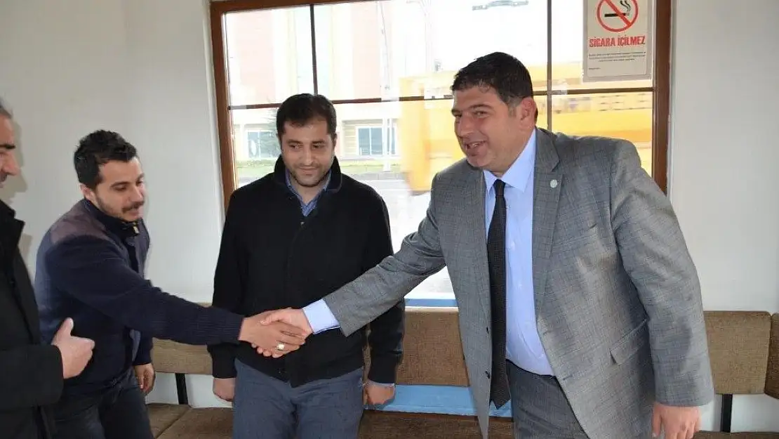 'Başkan adayı Cem Parlak, taksici esnaflarıyla buluştu'