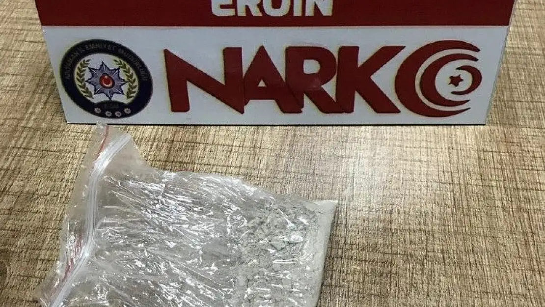 'Yakalanan şahsın üzerinden eroin çıktı'