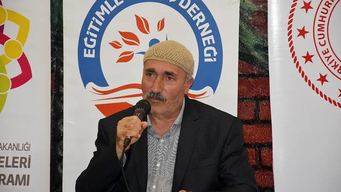 'Diriliş Kitap Kahvede´de Miraç Kandili Programı Düzenlendi'