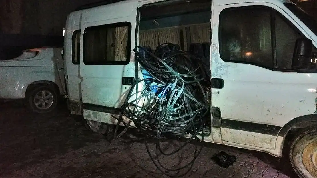 'Kahramanmaraş´ta iletişim kablolarını çalan çete çökertildi'