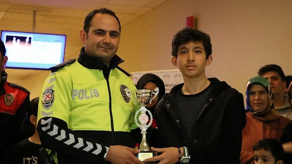 'Şehit polislerin çocukları bowling turnuvasında buluştu'