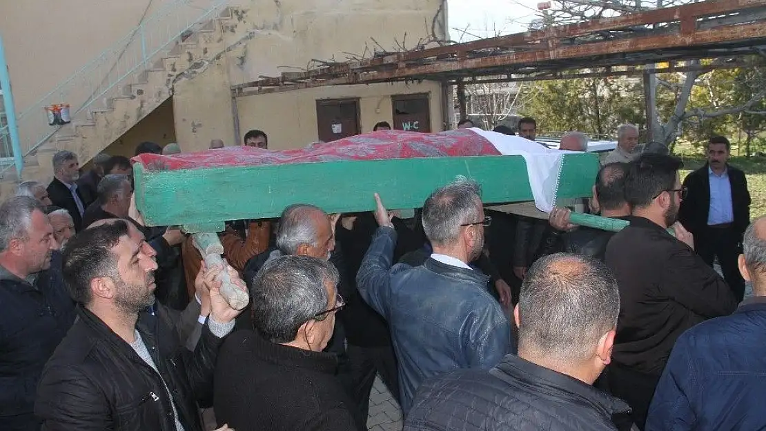 'Öldürülen Eda öğretmen son yolculuğuna uğurlandı'