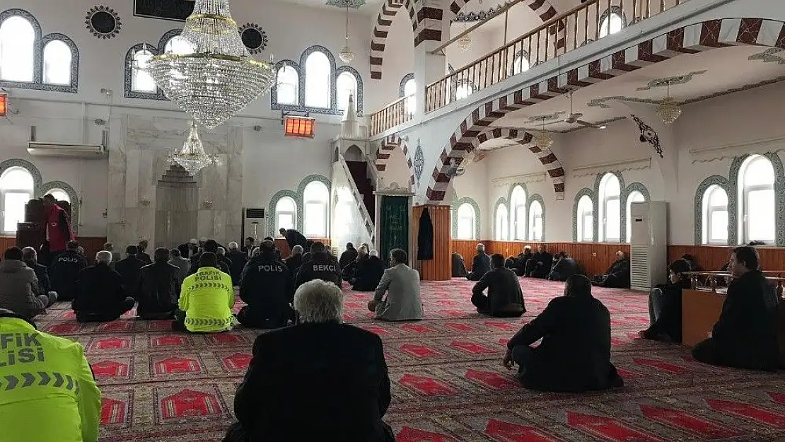 'Tut İlçesinde şehitler için mevlit okutuldu'