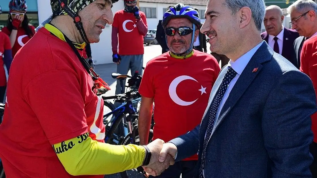 'Yeşilyurt´ta `Çanakkale Şehitleri Anma´ bisiklet turu düzenledi'