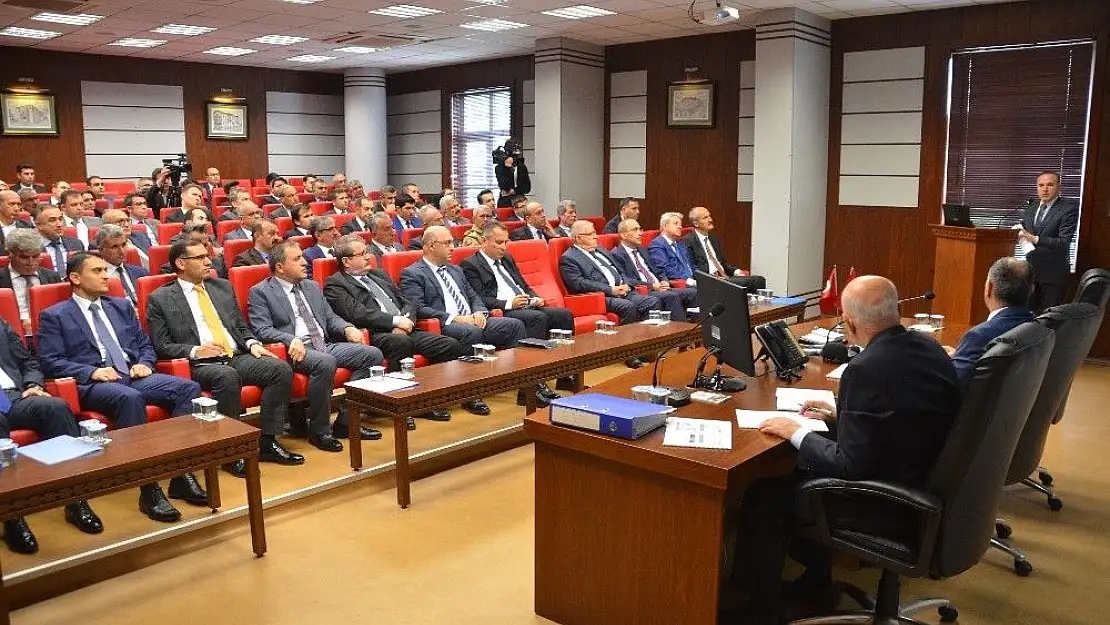 'Vali Özkan: ''Aksu Çayı berrak olacak'''