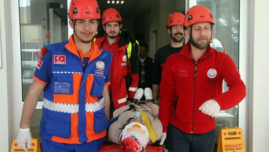 'Elazığ´da deprem ve yangın tatbikatı'