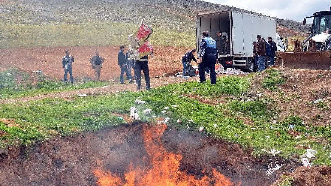 'Kaçak sigara ve tütünler yakılarak imha edildi'