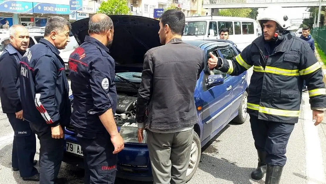 'Seyir halindeki otomobilde yangın'
