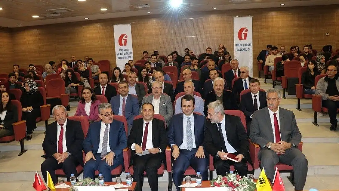 'Üniversiteli öğrencilere vergi bilinci anlatıldı'
