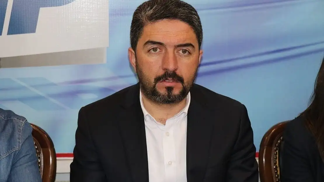 'Kiraz´dan istifa yalanlaması'