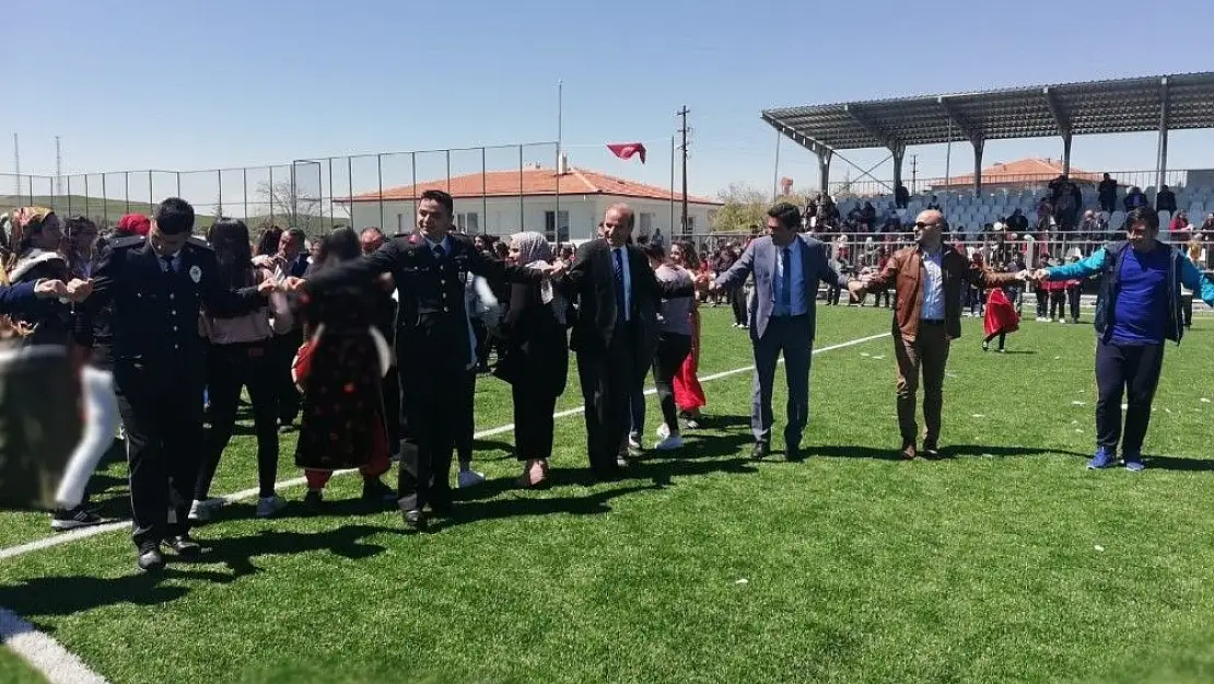 'Arguvan´da gecikmeli kutlama'
