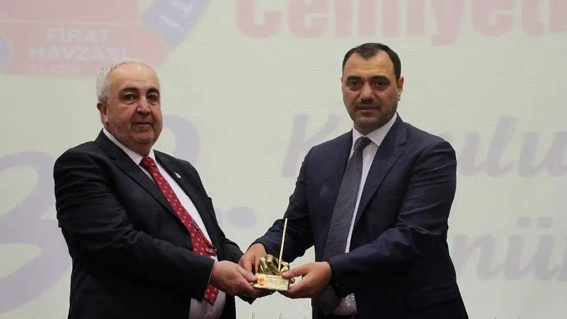 'Fırat Havzası Gazeteciler Cemiyeti´nin 32´inci yılı kutlandı'