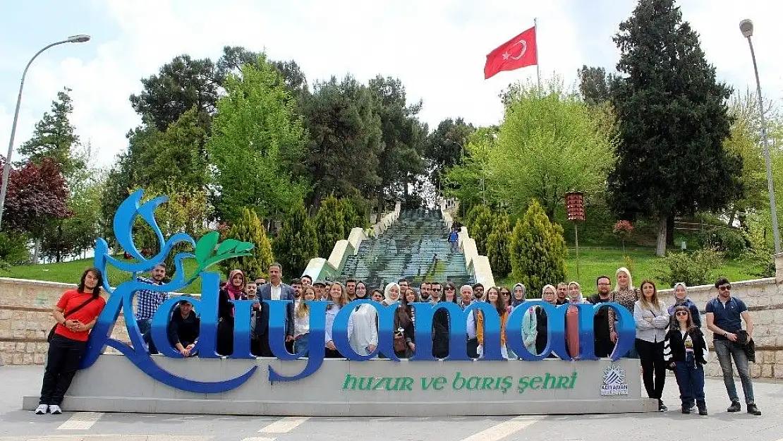 'Genç yazar ve öğrenciler Adıyaman´da misafir edildi'