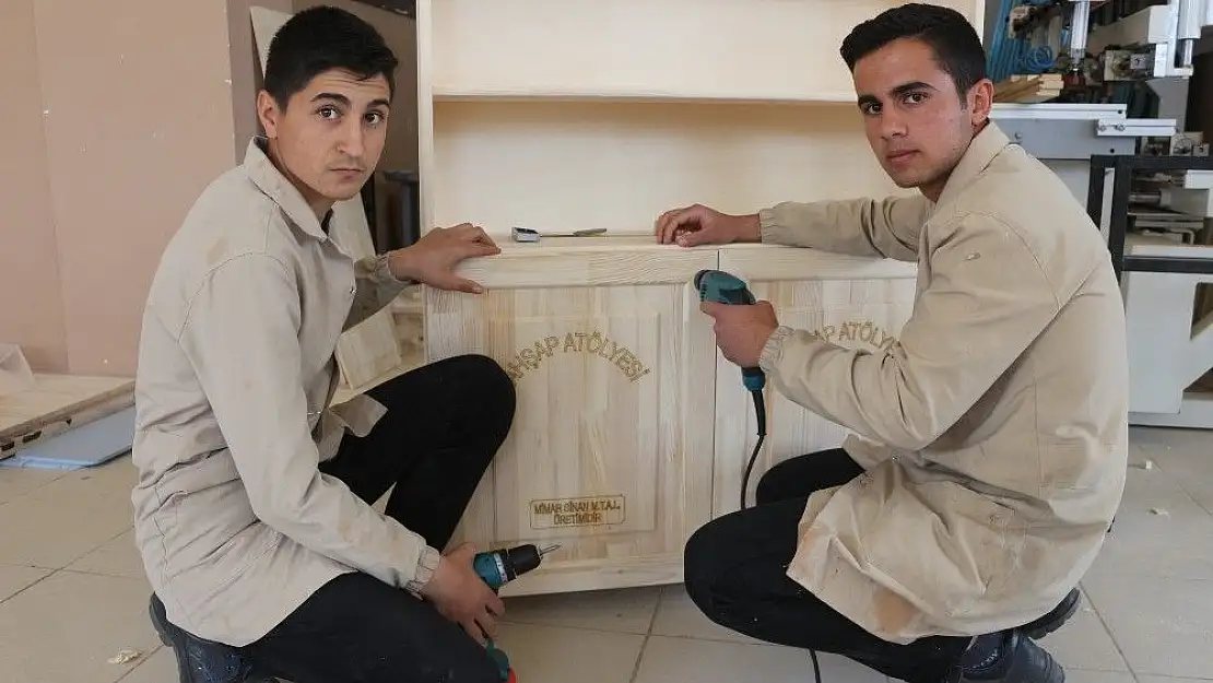 'Okulların beceri atölyeleri Mimar Sinan MTAL´dan'