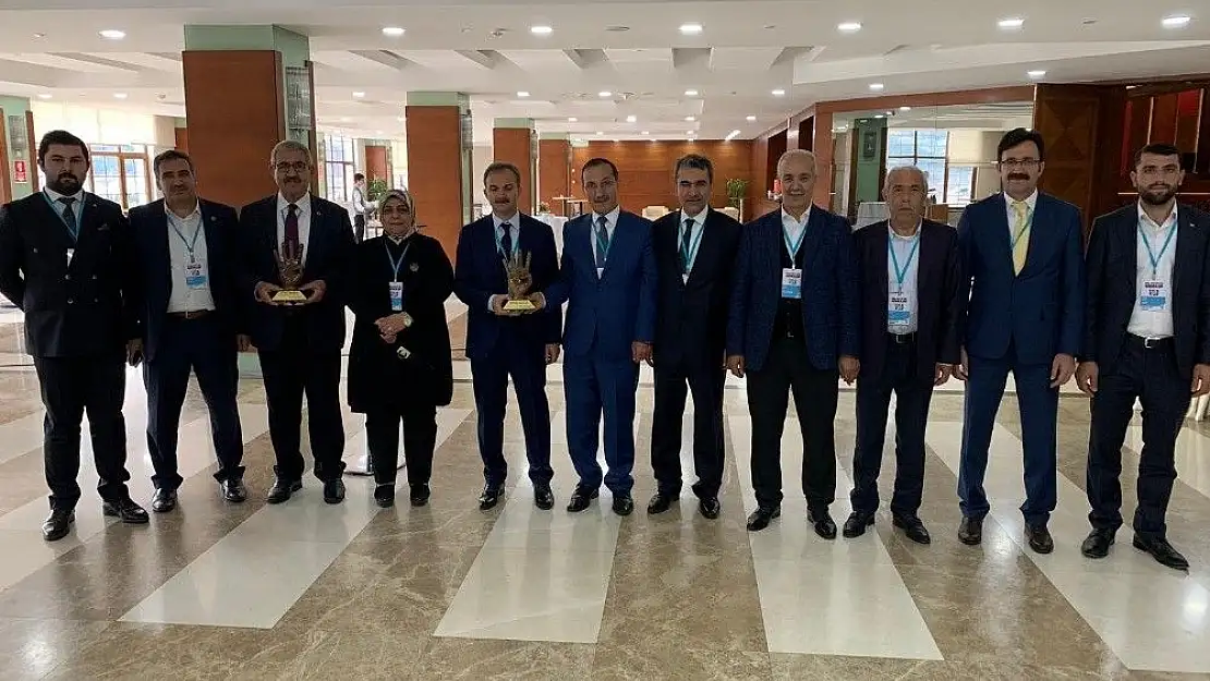 'Cumhurbaşkanı Erdoğan´dan Adıyaman teşkilatına 3 ödül'