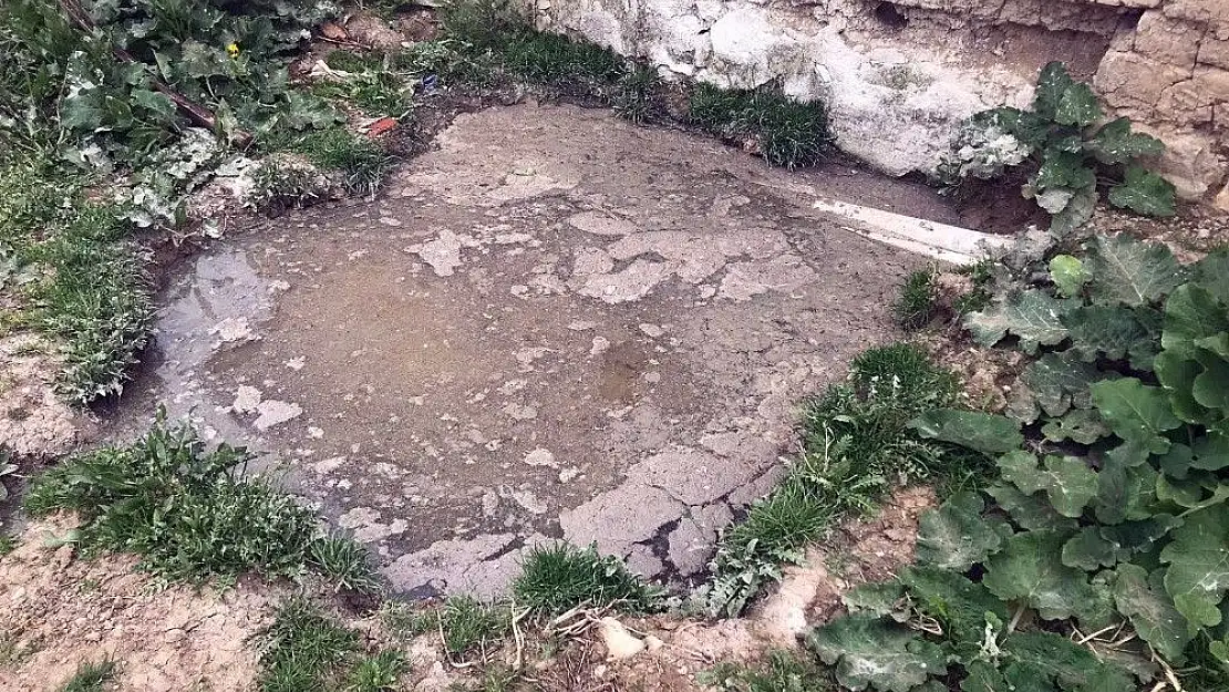 '2 yaşındaki çocuk su dolu çukurda boğuldu'
