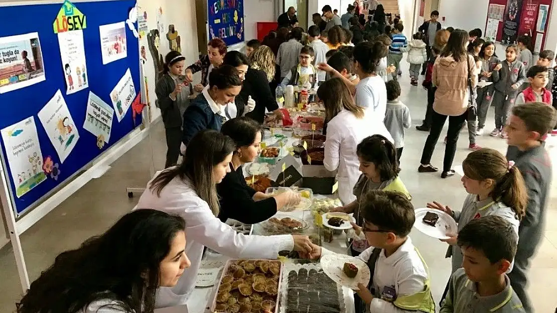'Lösemili çocuklar yararına kermes'