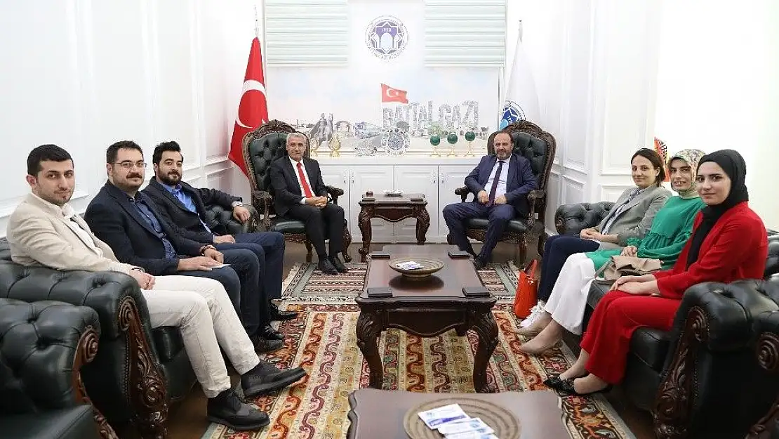 'Eczacılardan Osman Güder´e ziyaret'