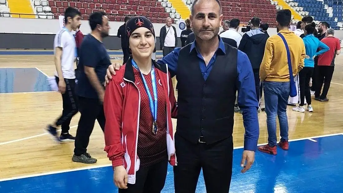 'Büyükşehir Belediye sporcusu Avrupa yolunda'