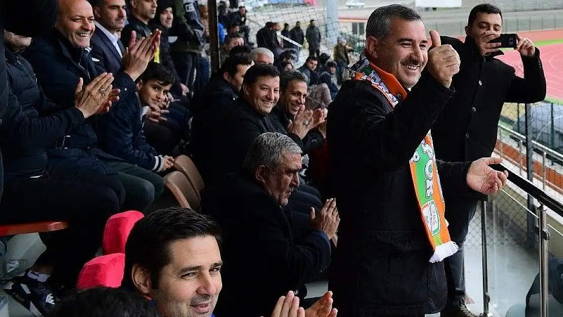 'Yeşilyurt Belediyesi tarihi maça otobüs kaldıracak'