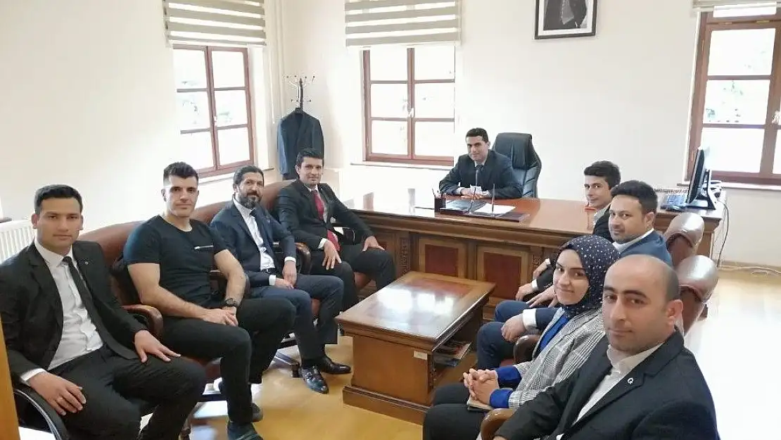 'Gençlerden Malatya Sivil Toplumla İlişkiler Müdürlüğü´ne ziyaret'