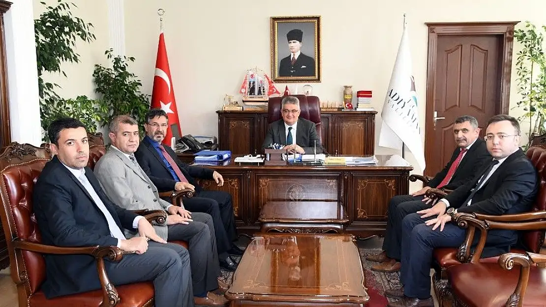 'Müdür Tekin Vali Pekmez ile bir araya geldi'
