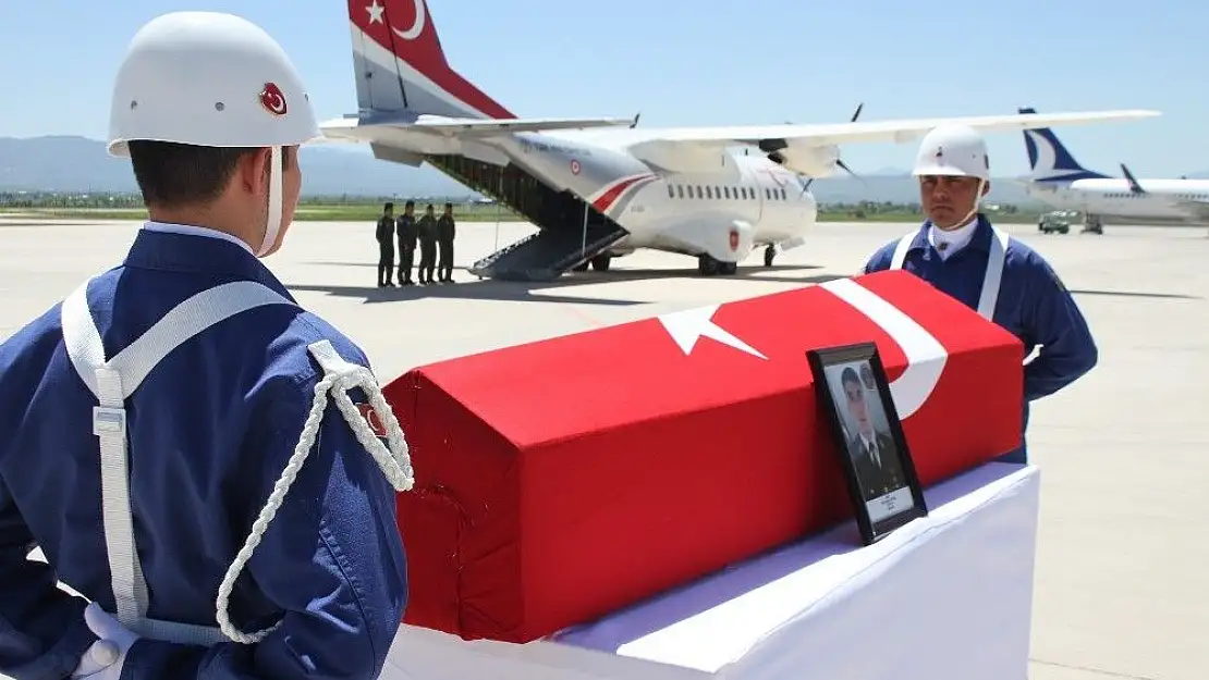 'Şehit Uzman Çavuşun naaşı memleketine uğurlandı'