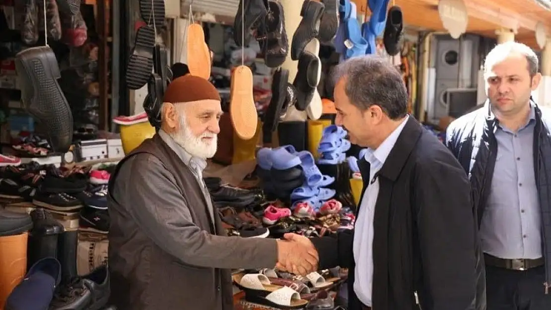'Kılınç, esnaflarla bir araya geldi'