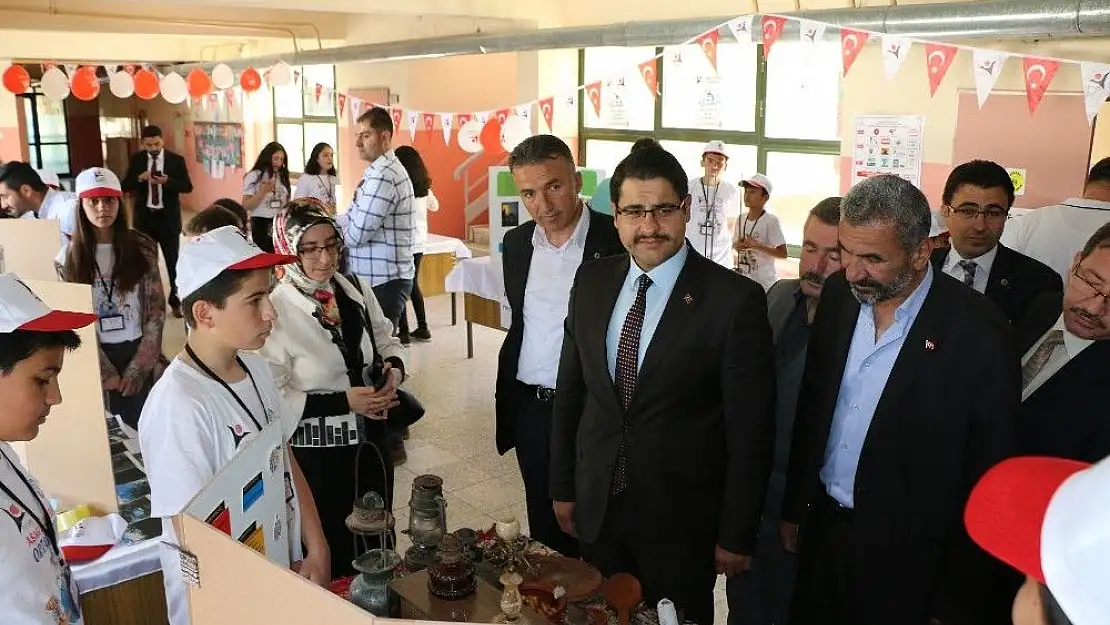 'Hekimhan´da 4006 TÜBİTAK Bilim Fuarı düzenlendi'