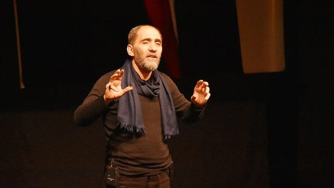'Kahta´da ''Gençlik, Şuur, Özgüven'' Konferansı'