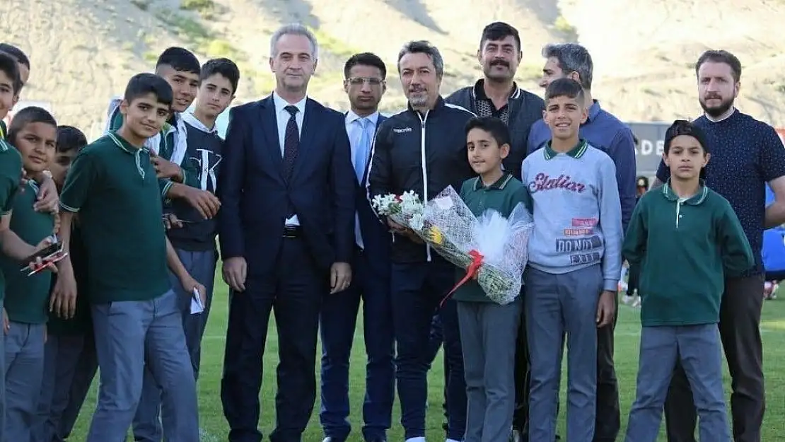 'Öğrencilerden Yeni Malatyaspor´a moral ziyareti'