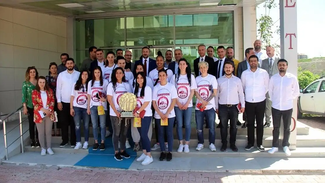'Süper Lig´e çıkan Elazığ´da, Nihan Demirkol 493 sayı kaydetti'