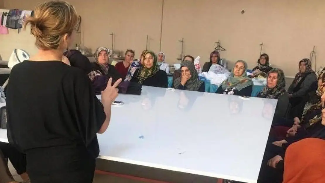 'TOGEM kursiyerlerine `Ramazan´da Beslenme´ semineri'